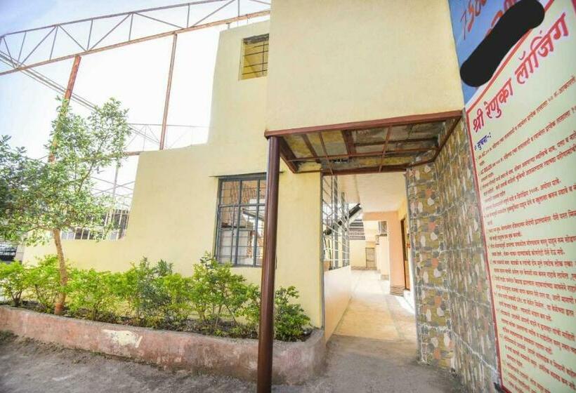 Hotell Oyo Flagship 81136 Renuka Lodging And Boarding