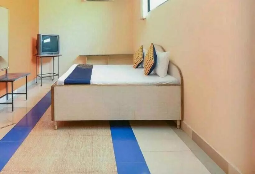 ホテル Oyo Flagship 81136 Renuka Lodging And Boarding