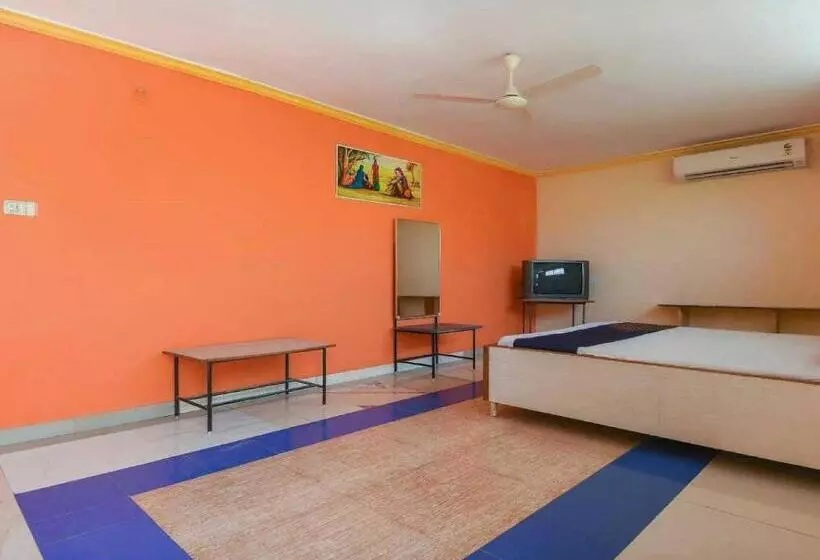 ホテル Oyo Flagship 81136 Renuka Lodging And Boarding