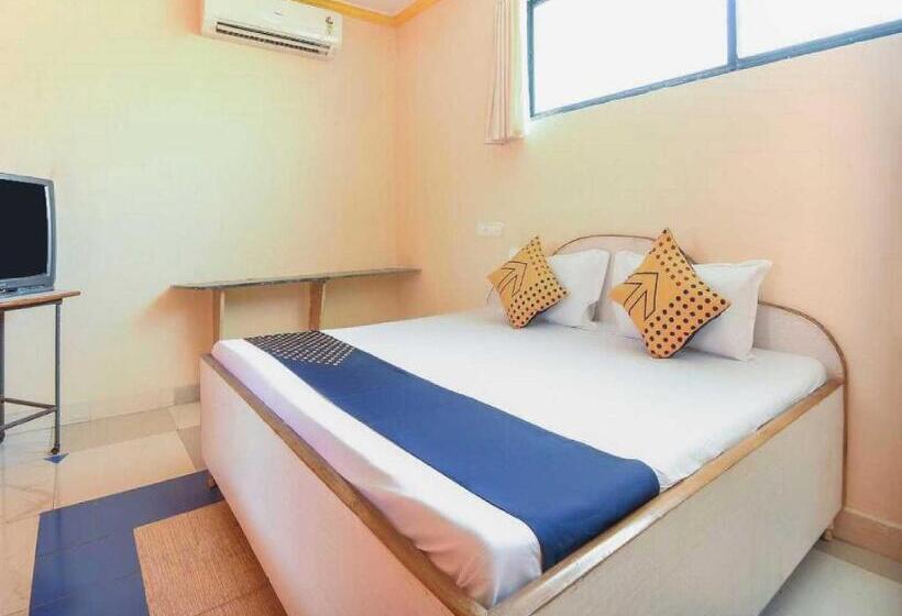 Hotell Oyo Flagship 81136 Renuka Lodging And Boarding