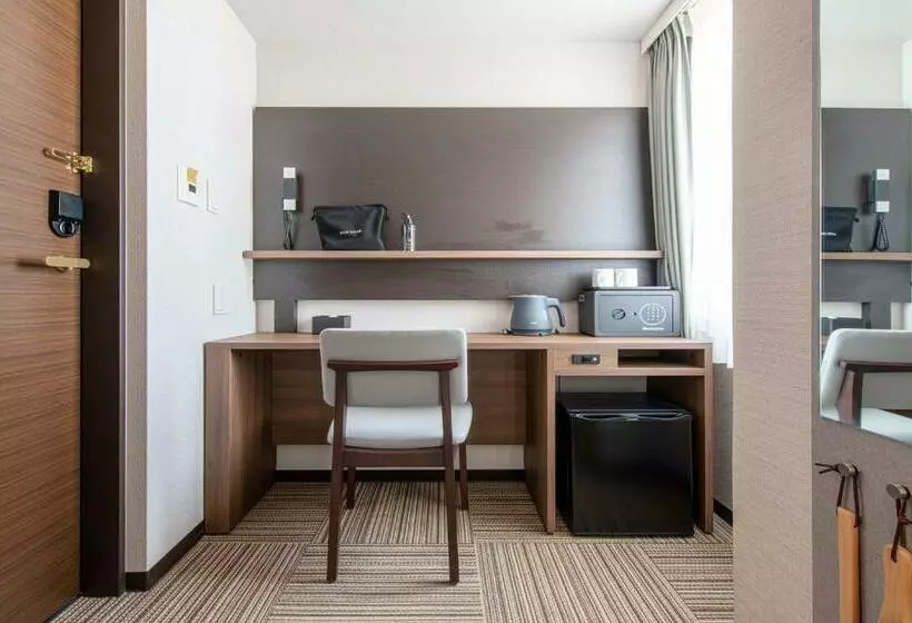 هتل Sanrriott Osaka Hommachi