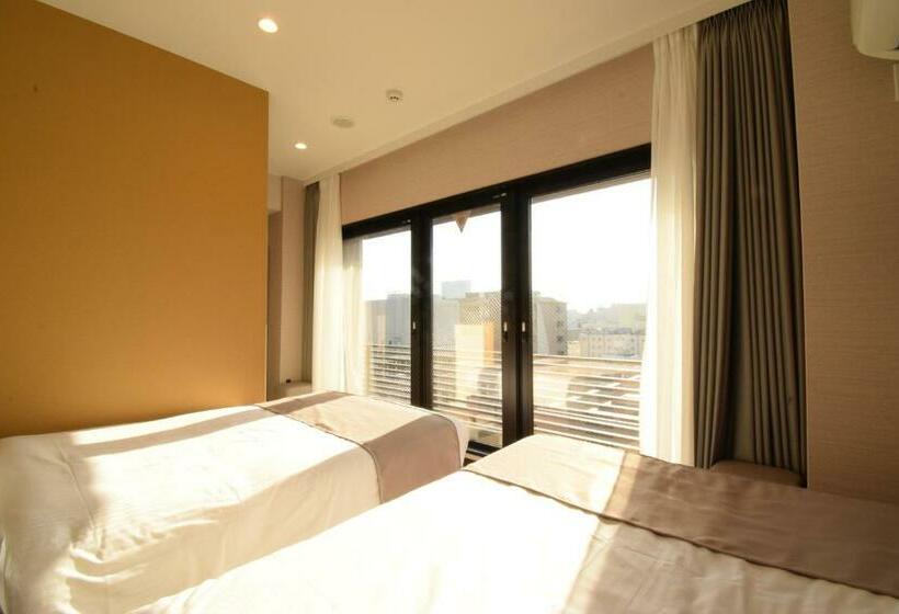 ホテル Sanrriott Osaka Hommachi