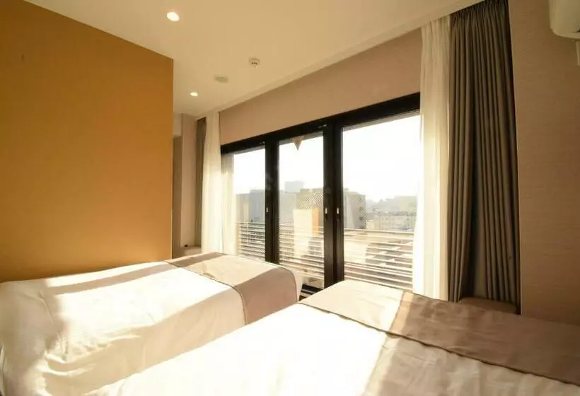 هتل Sanrriott Osaka Hommachi