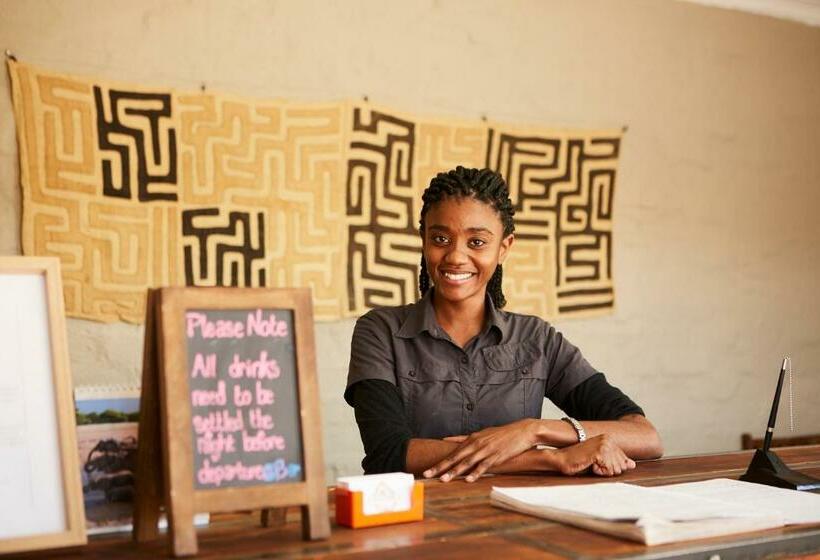 Отель Solitaire Lodge