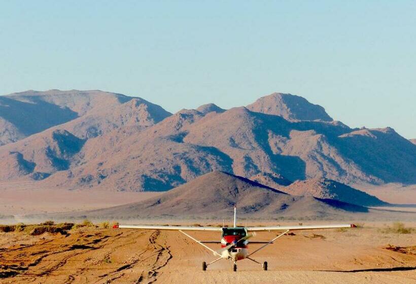 Отель Solitaire Lodge