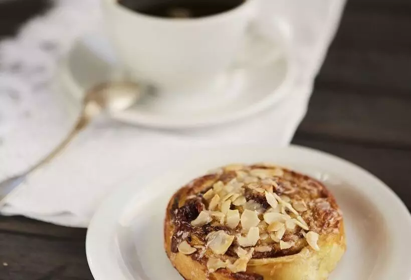 Hotelli Solitaire Lodge