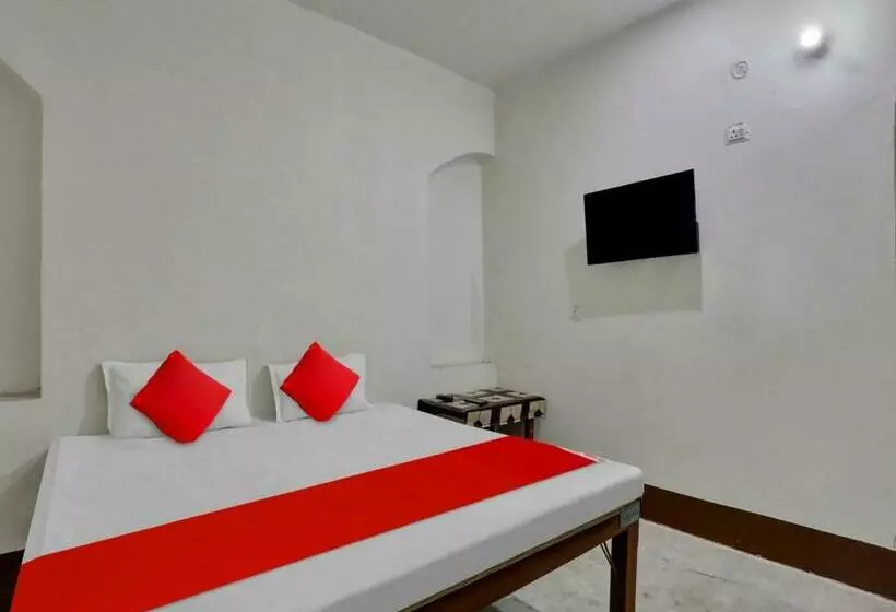 ホテル Spot On 81110 Ganga Darshan Guest House