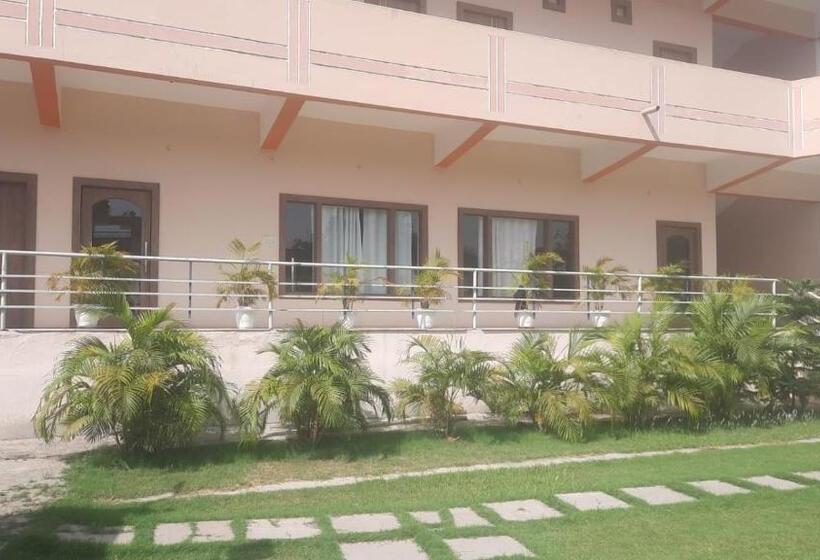 Majatalo Ganga Vatika