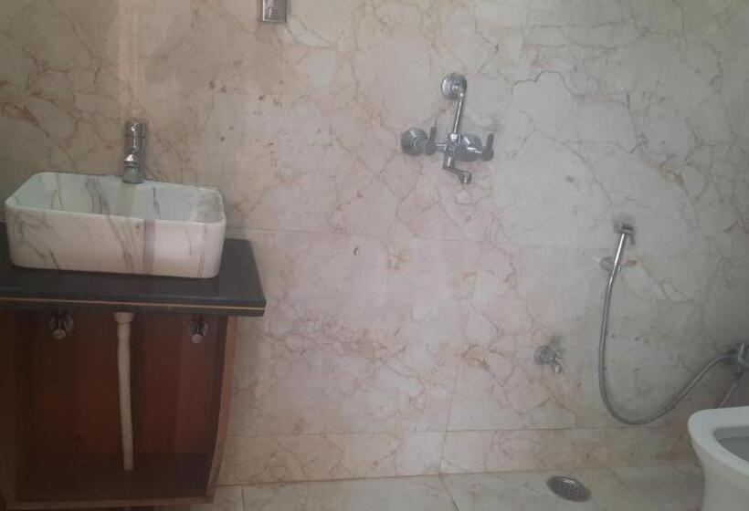 Majatalo Ganga Vatika