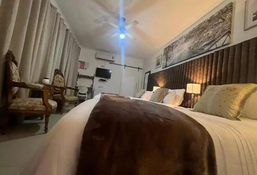 پانسیون Swane’s Guesthouse