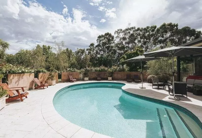 Aamiaismajoitus (B&B) Birches Mudgee