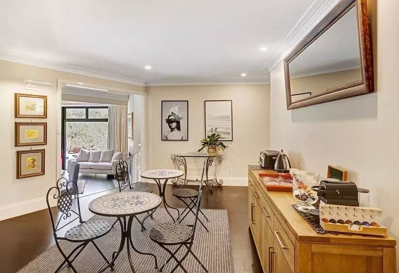 Aamiaismajoitus (B&B) Birches Mudgee