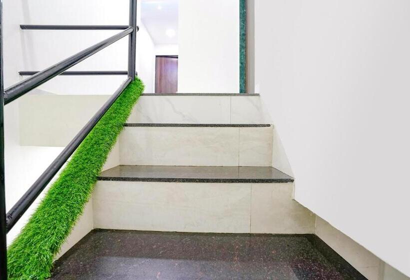 فندق Fabexpress Bhau Residency   Nr Mumbai International Airport