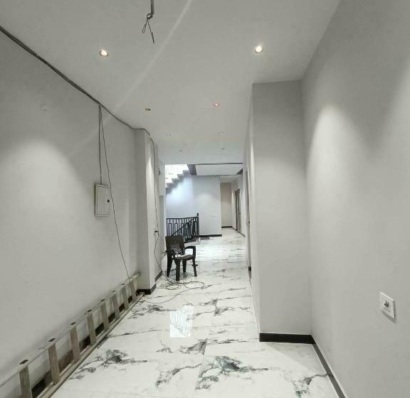 Hotel Oyo 81159 Crown