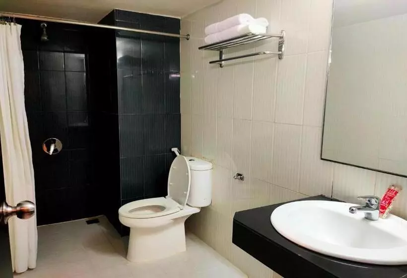 Hotelli Oyo 92471 Hasma Jaya Syariah