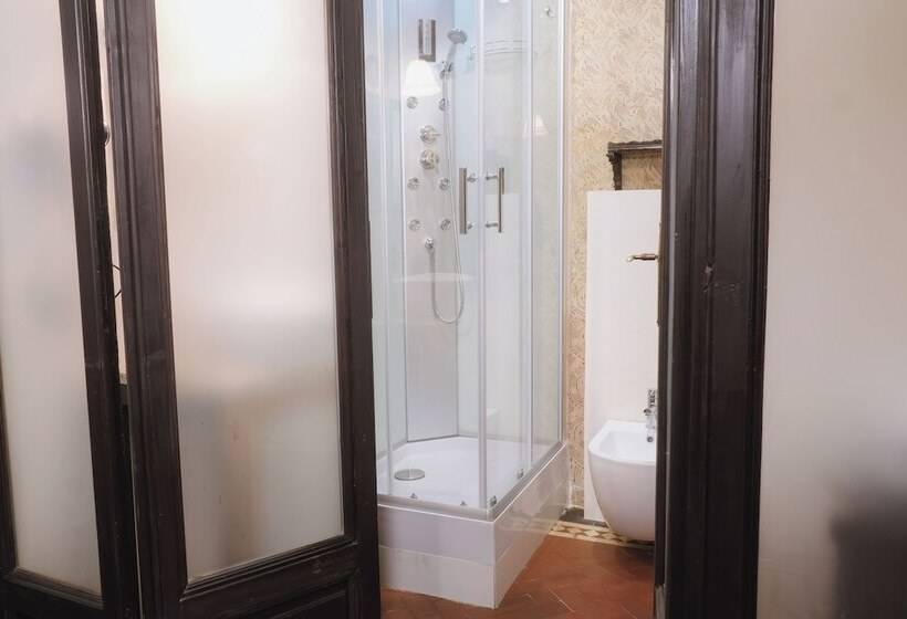 پانسیون Foresteria Palazzo Guazzoni Zaccaria