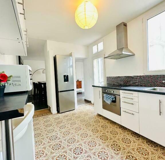 تختخواب و صبحانه Reims Sherpa Lodge