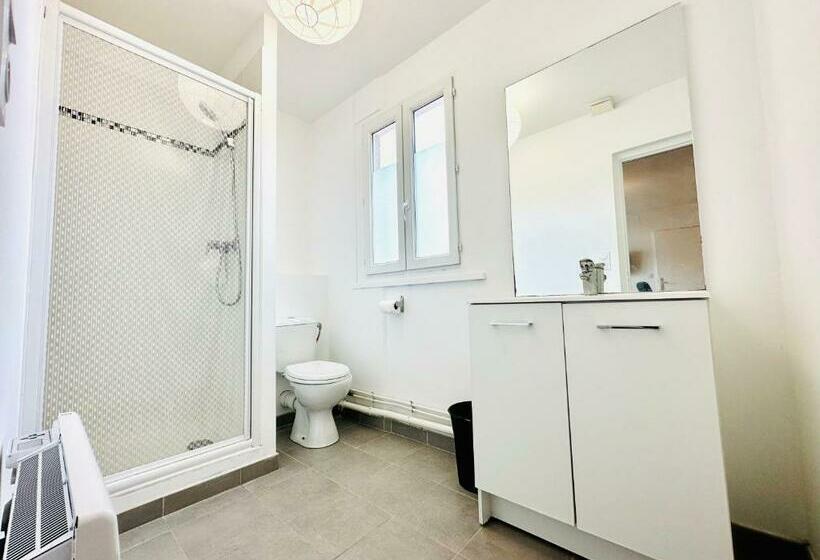 تختخواب و صبحانه Reims Sherpa Lodge