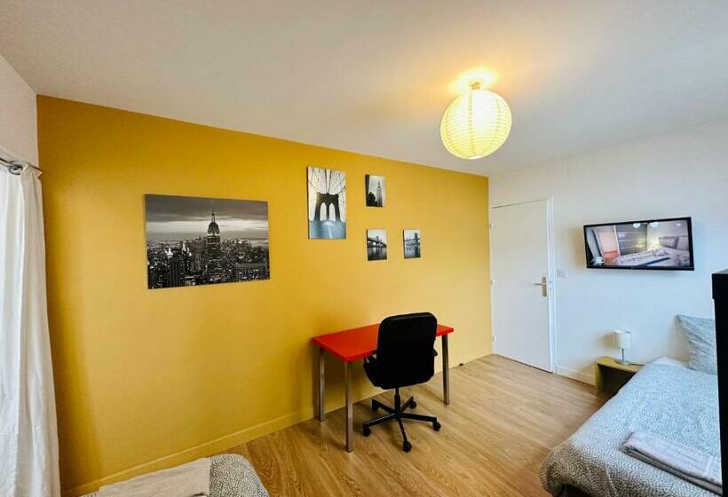 تختخواب و صبحانه Reims Sherpa Lodge