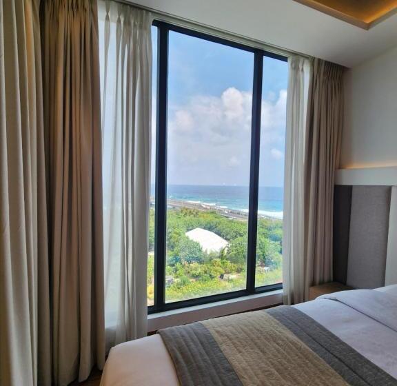 هتل Beehive Premier