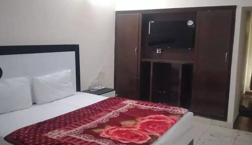 هتل New Palace