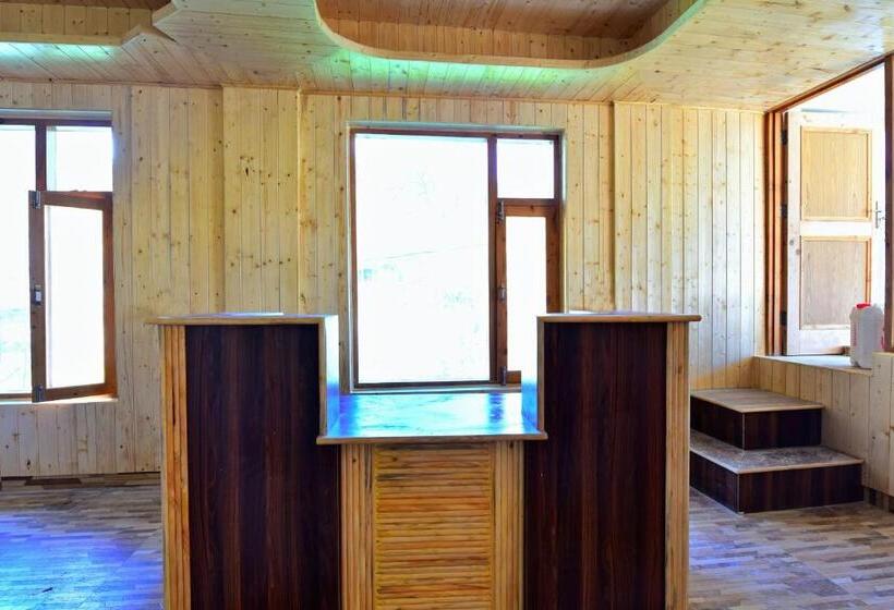 בית מלון כפרי Oyo Flagship 81115 Nalwa Inn