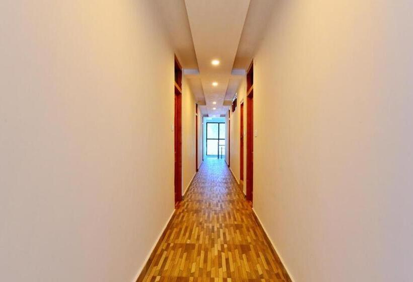 בית מלון כפרי Oyo Flagship 81115 Nalwa Inn