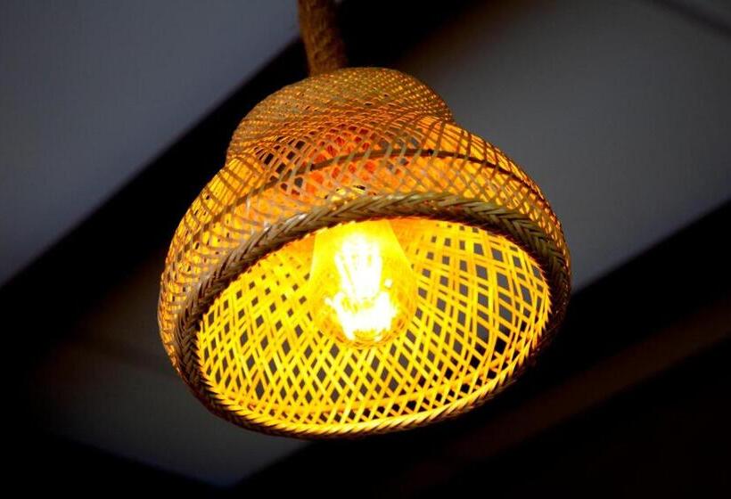 بنسيون Negombo Green Palace