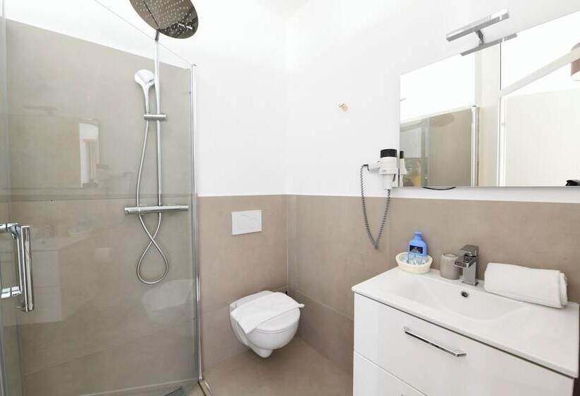 7rooms Bed & Breakfast