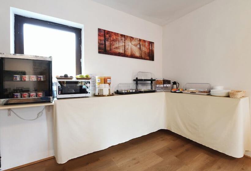 7rooms Bed & Breakfast