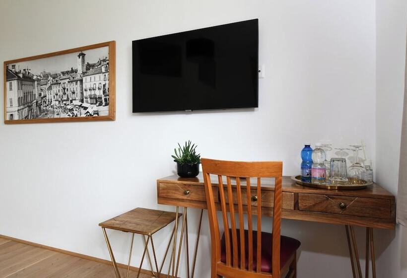 7rooms Bed & Breakfast