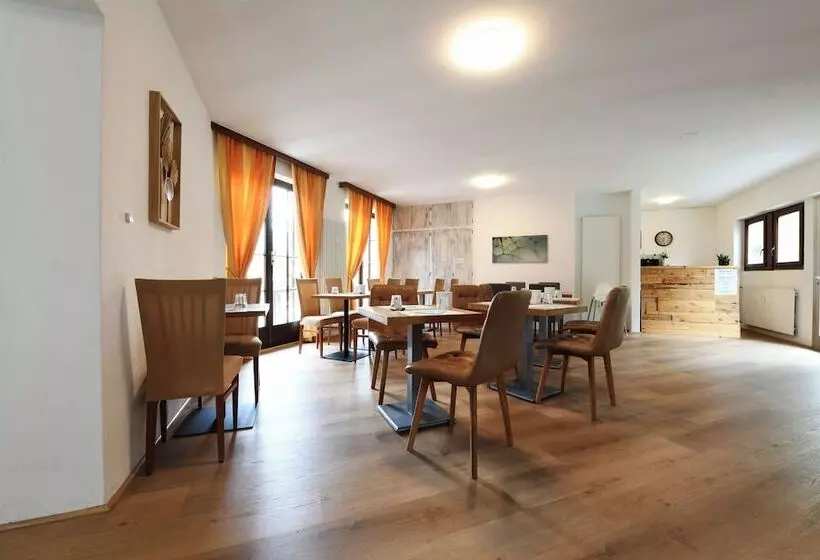 7rooms Bed & Breakfast