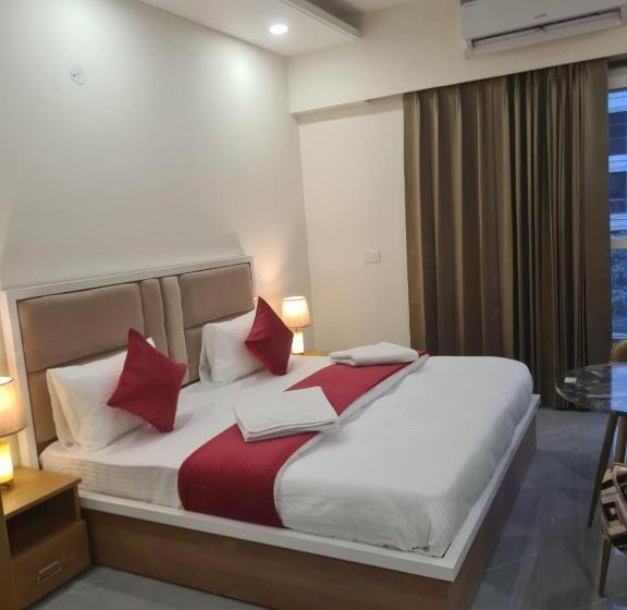 Otel Amahi Inn Sector 48