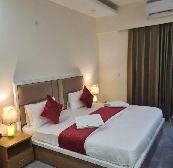 Otel Amahi Inn Sector 48