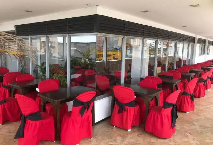 ホテル Bolivariano