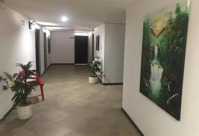 ホテル Bolivariano