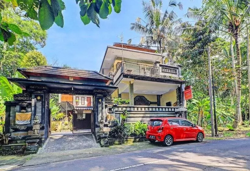 ホテル Oyo 92438 Nugraha Stay