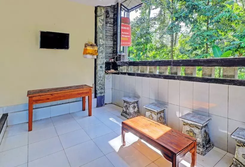 ホテル Oyo 92438 Nugraha Stay