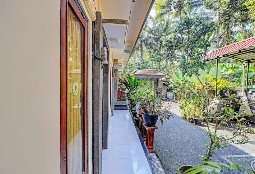 ホテル Oyo 92438 Nugraha Stay