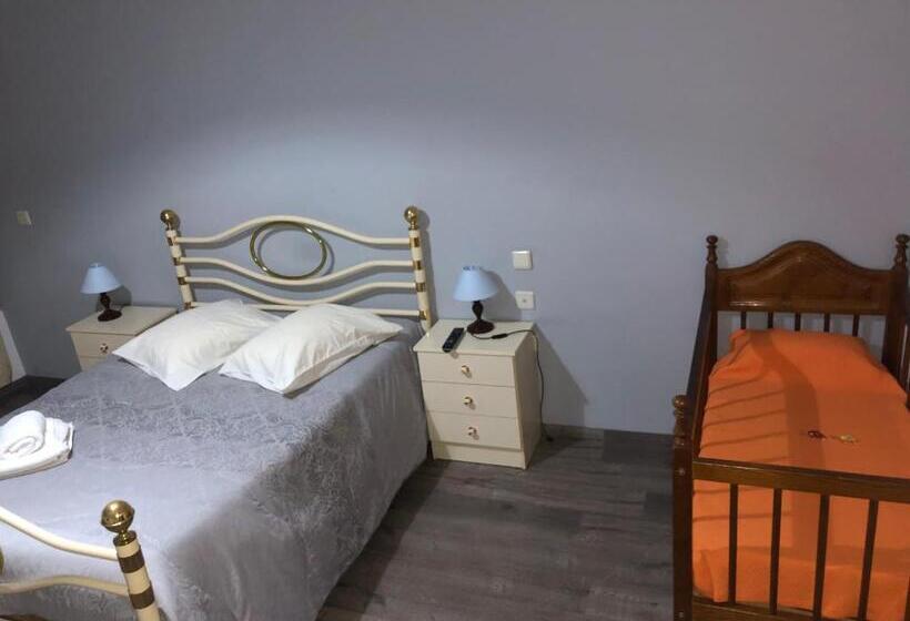 Отель Restaurante Residencial Pizzaria S. Estevão