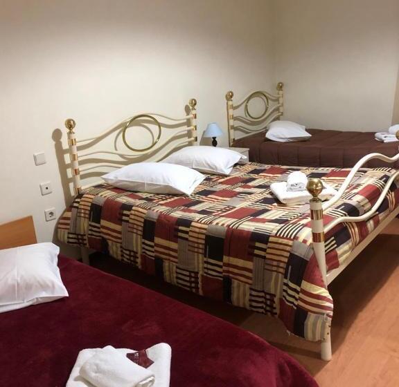 Отель Restaurante Residencial Pizzaria S. Estevão