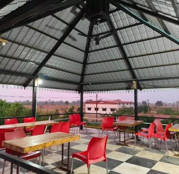 Hotelli Strawberry Resort