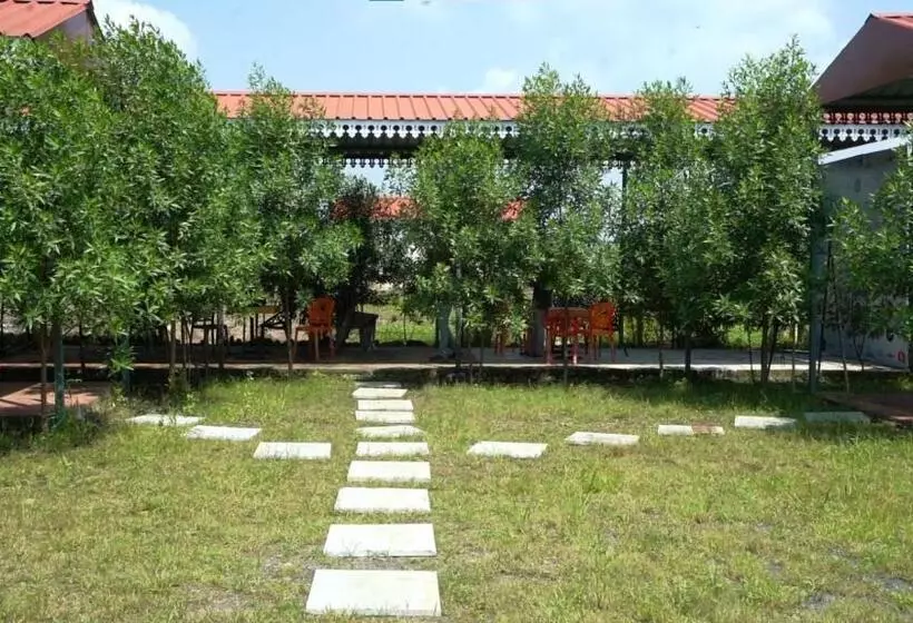 Hotelli Strawberry Resort