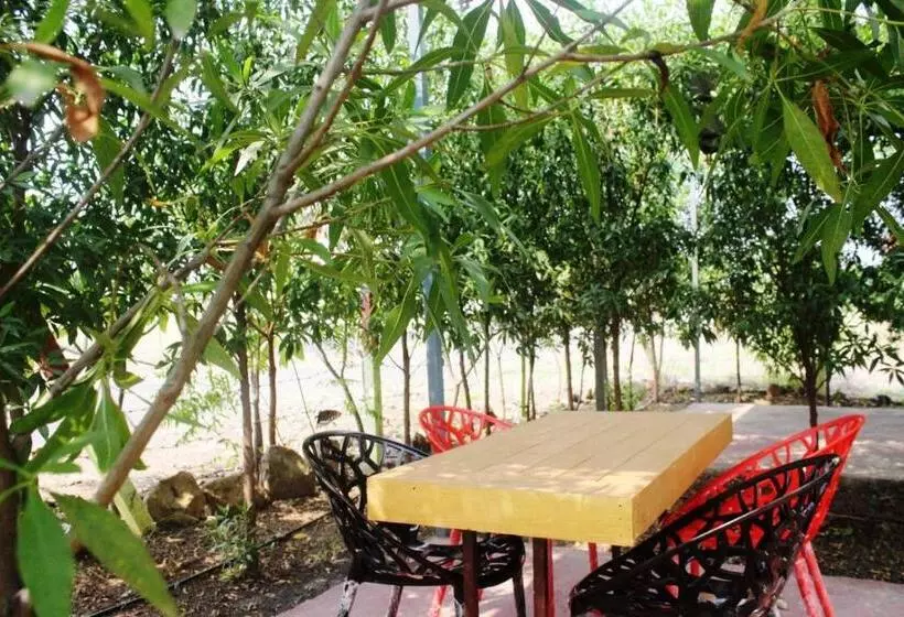 Hotelli Strawberry Resort