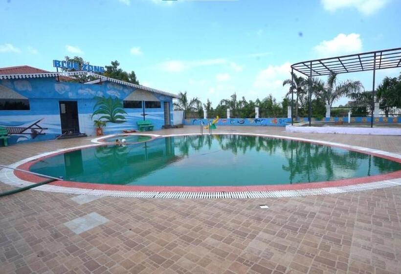 Hotel Strawberry Resort