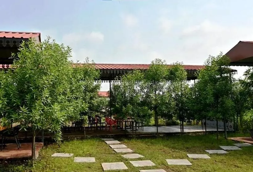Hotelli Strawberry Resort