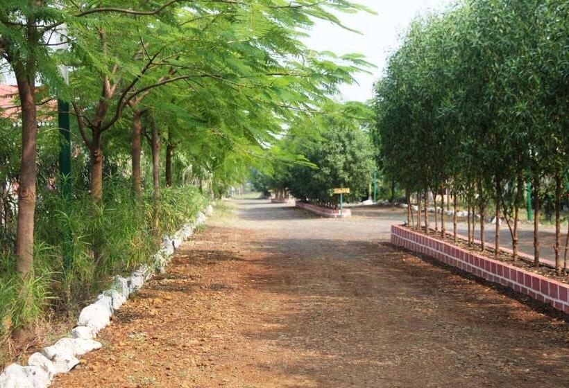 Hotel Strawberry Resort