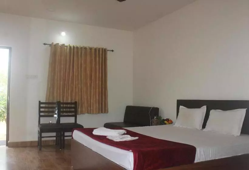 Hotelli Strawberry Resort