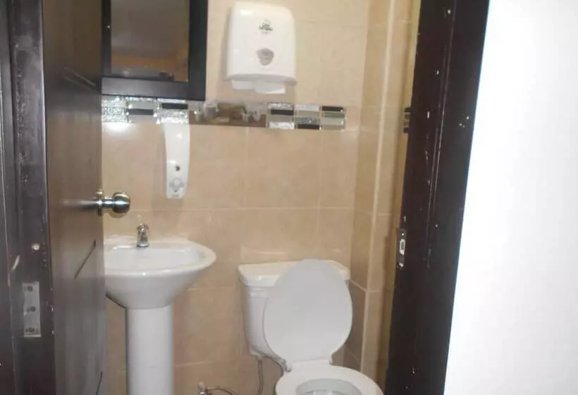 ペンション Hostal Cridmy