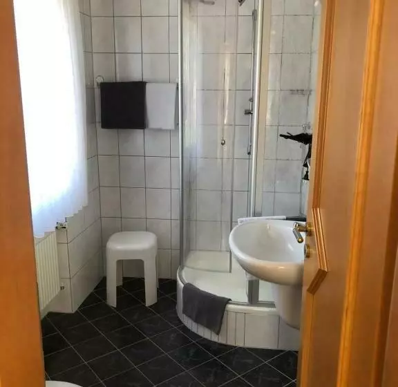 ユースホステル Weingut Lehnert Später